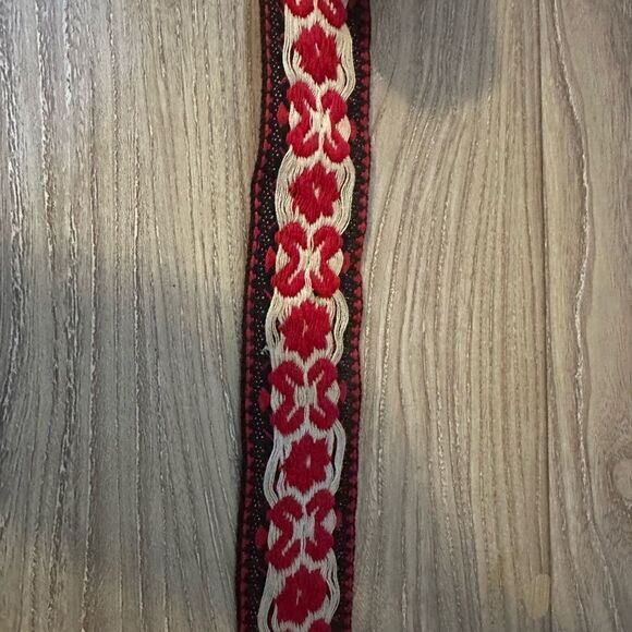 Red Burst 1960s fabric - Picture 3 of 7